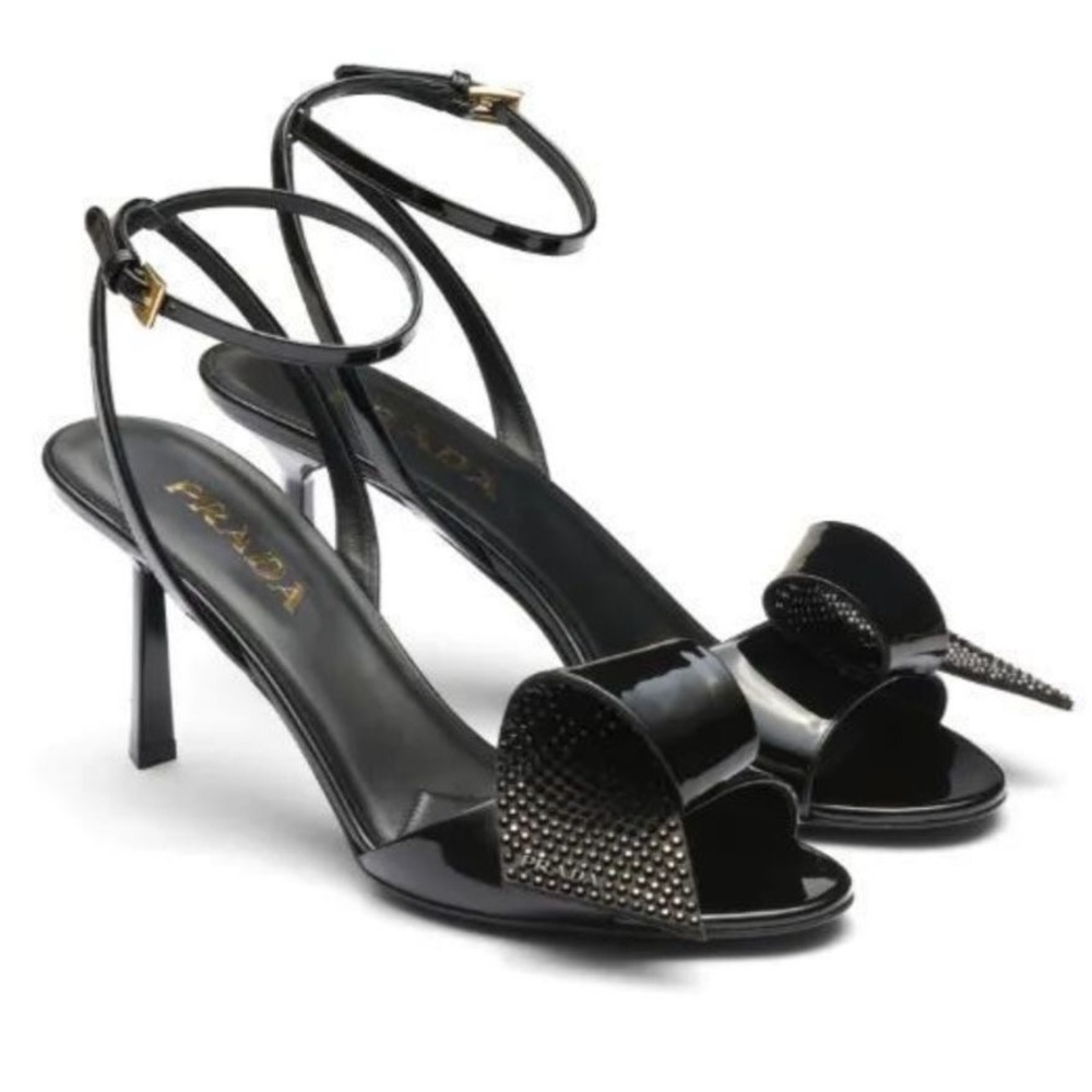 Prada
75mm embellished sandals 37